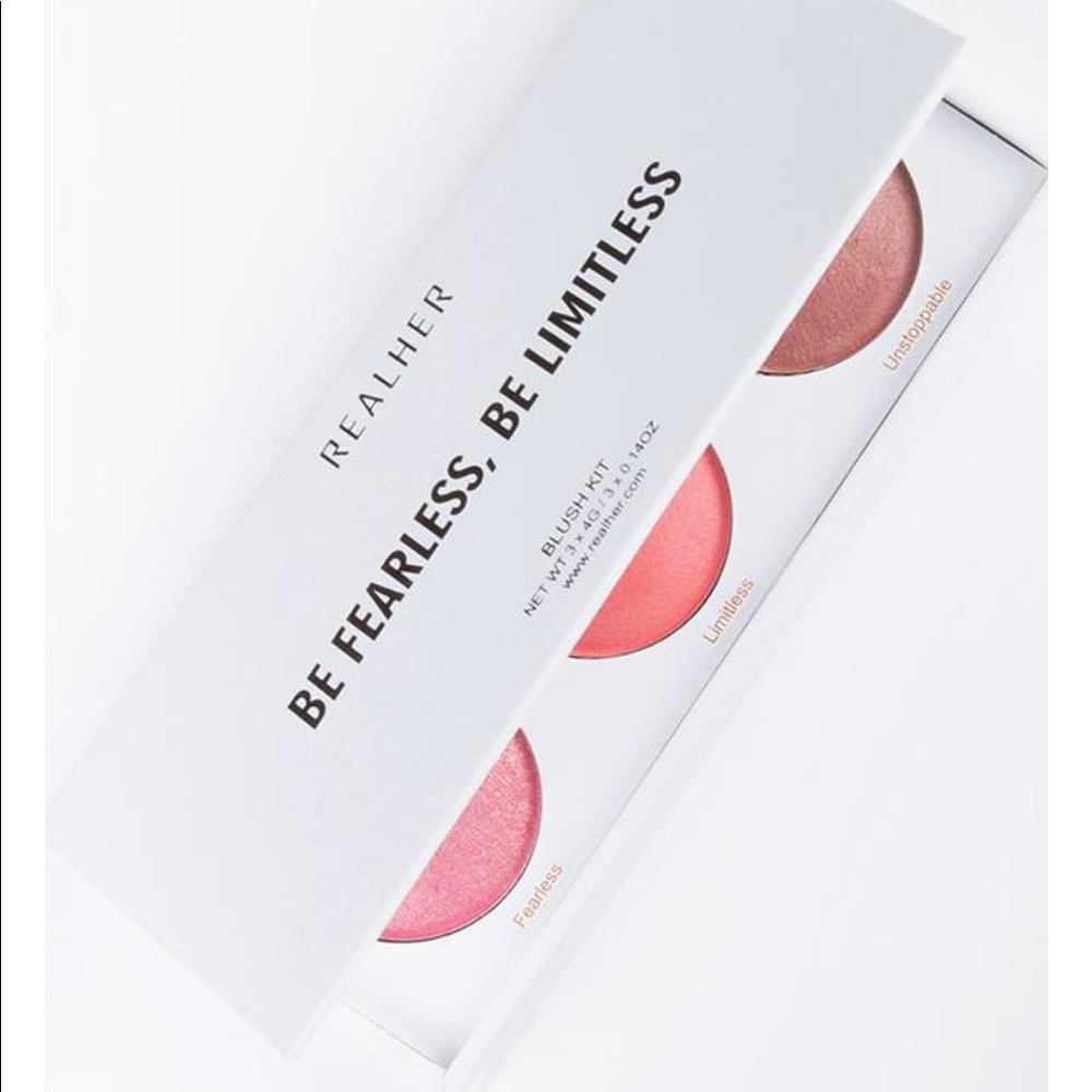 Real Her Be Fearless, Be Limitless Blush Kit